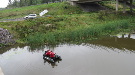 Kadonneiden henkilöiden etsintöjä tehtiin myös Loviisan, Pornaisten ja Porvoon seuduilla..